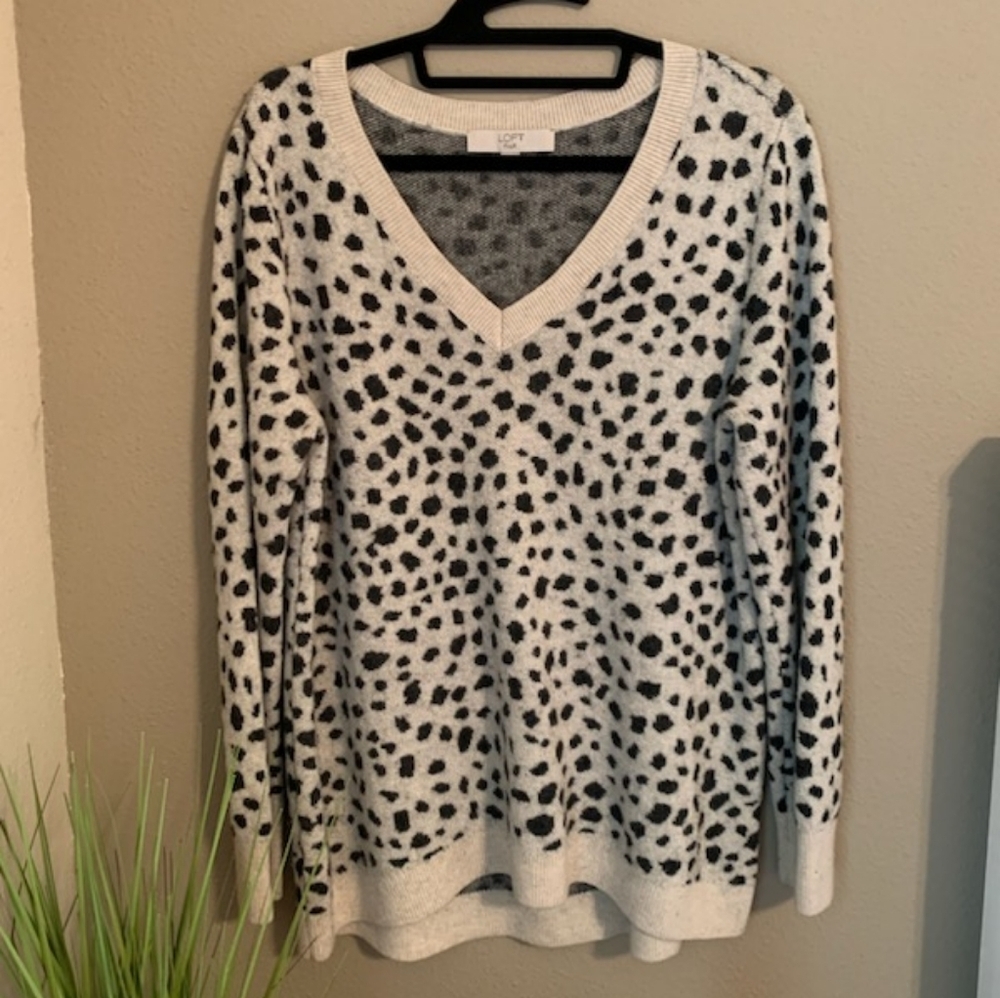 LOFT Black and White V-Neck Sweater with Polka Dots